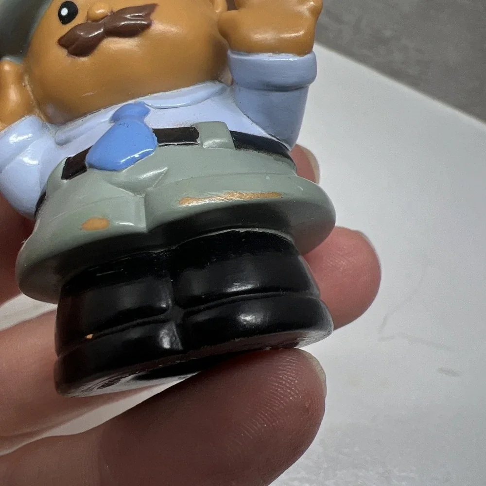 Fisher Price Little People Hispanic Police Officer Bus Driver Crossing Guard '98